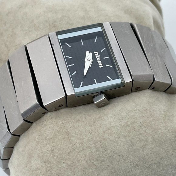 Nixon Wristwatch SEDUCTRESS THE SIREN Silver Tone - Picture 2 of 13